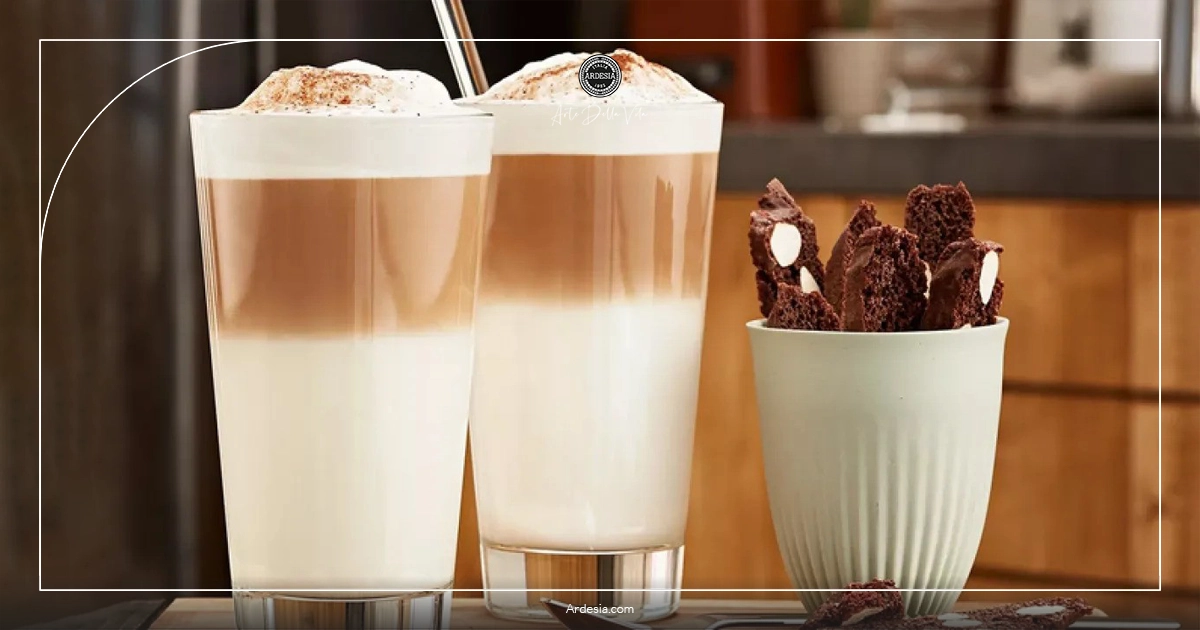 بهترین نوشیدنیهای ایتالیایی 3 لاته ماکیاتو (Latte Macchiato)