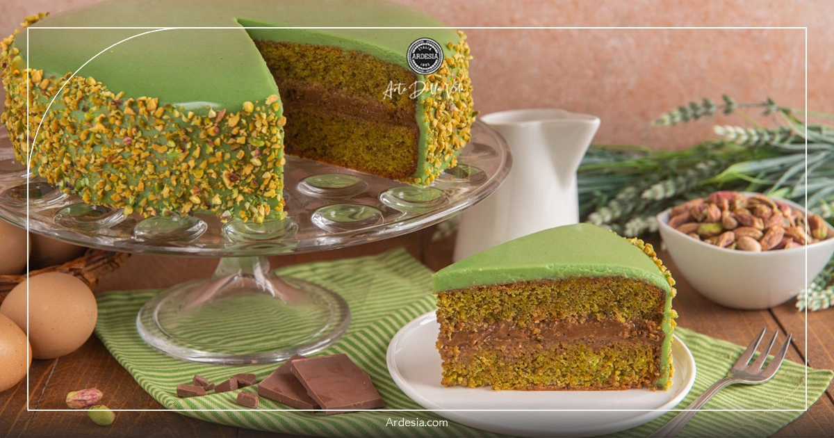 کیک پسته‌ای ناپلی (Torta al Pistacchio) – متفاوت و خوش‌رنگ
